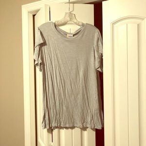 LuLaRoe Light Gray Olive Tee